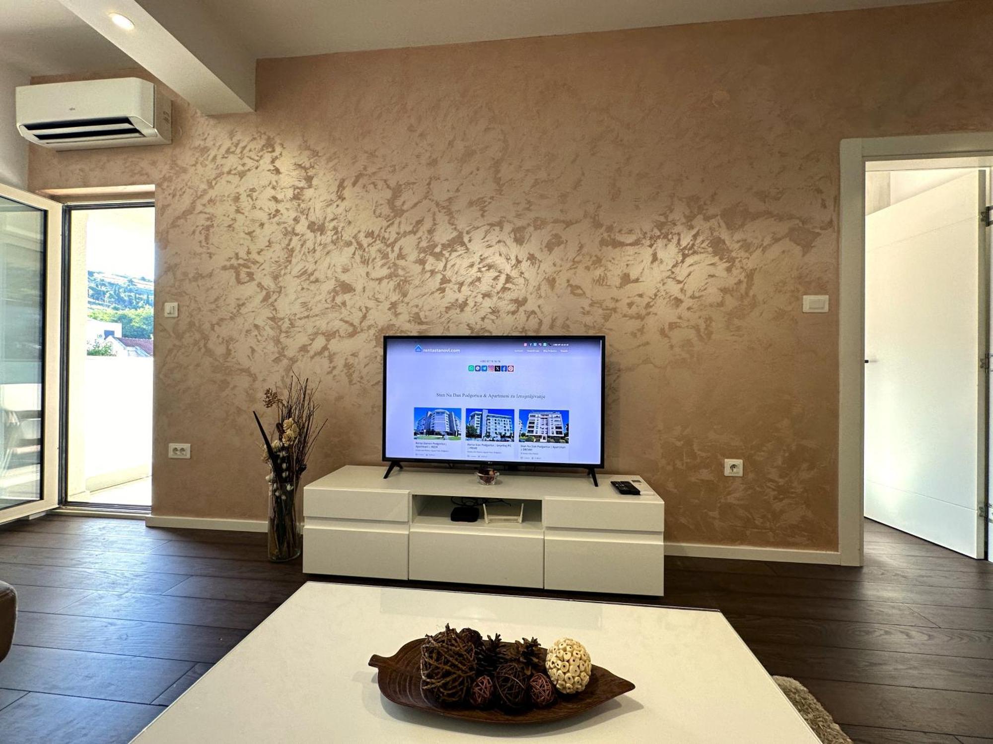 Stan na dan Podgorica Apartment Bagian luar foto